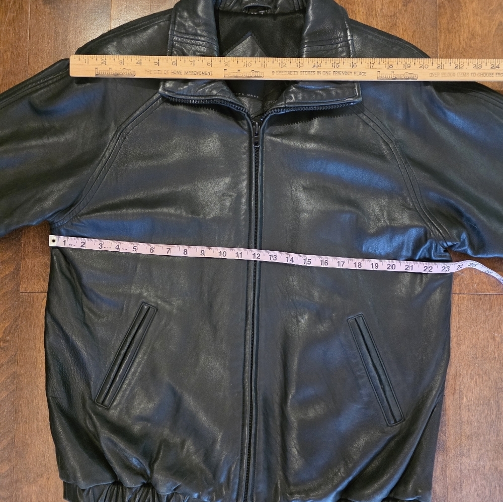 Men's Andrew Marc Black Leather Jacket - Picture 13 of 14